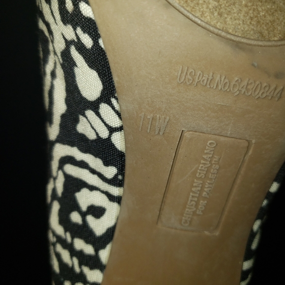 Wide width Peep toe heels - Picture 3 of 3